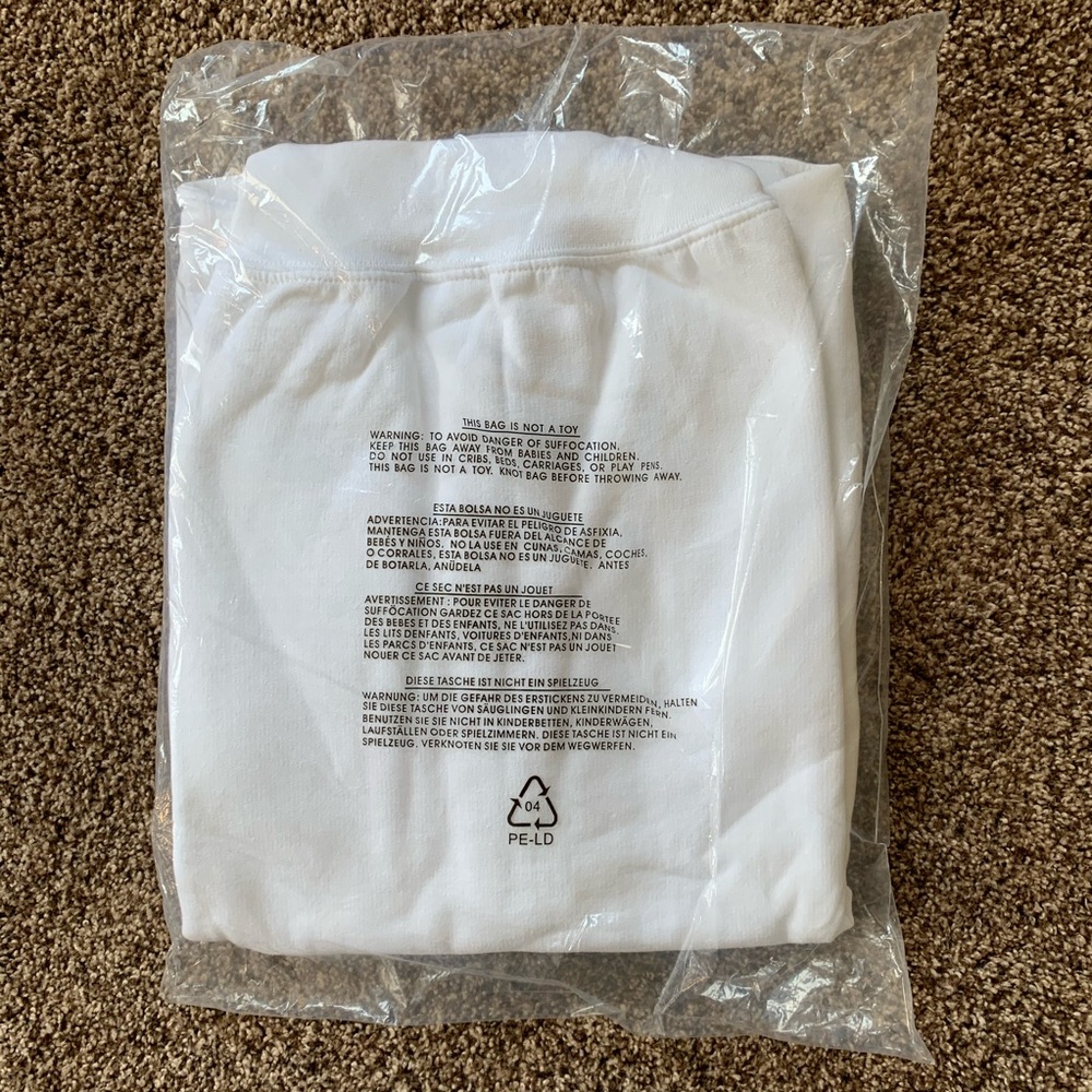 NEW Ariana Grande 7 Rings Crewneck - Picture 3 of 6